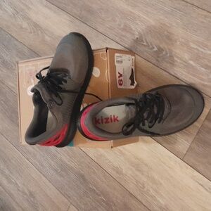 Kizik kids 6y shoes